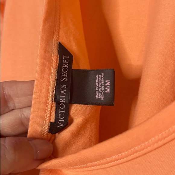Victoria's Secret Peach Long Sleeve Open Back Shirt - size M - Picture 2 of 4